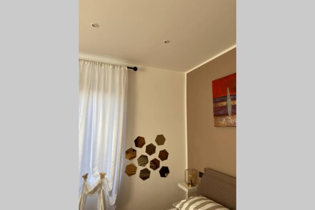 La Casa Comoda 1 Apartment Genoa Exterior photo