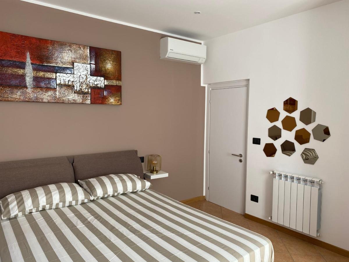 La Casa Comoda 1 Apartment Genoa Exterior photo